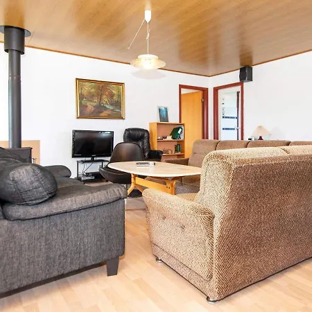 10 Person In Harboore-by Traum * Harboør