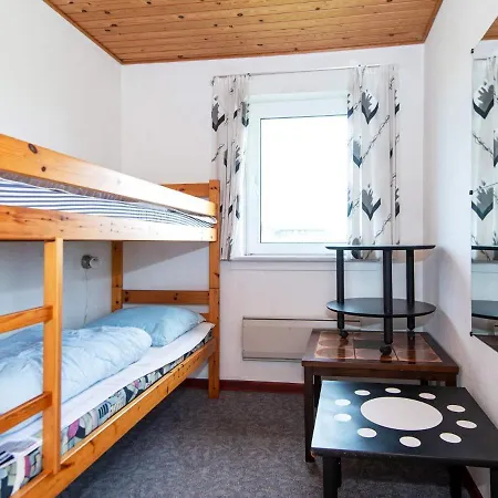 10 Person In Harboore-by Traum *