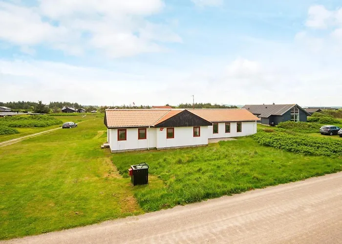 10 Person In Harboore-by Traum Harboør