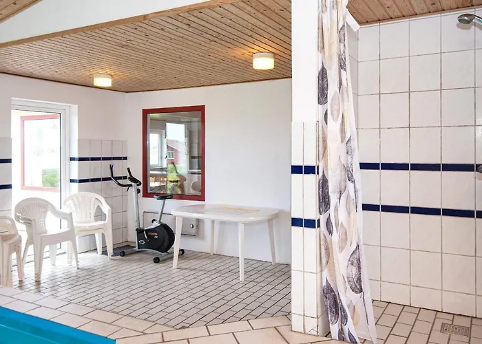 10 Person In Harboore-by Traum * Harboør