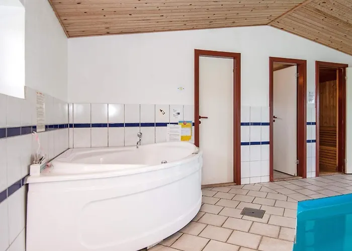 10 Person In Harboore-by Traum Prázdninový dům